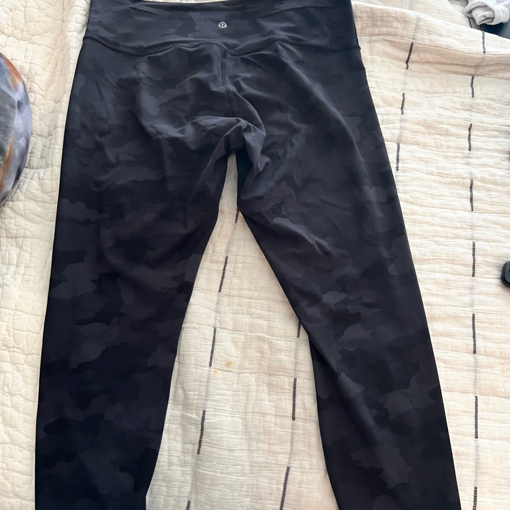 Wunder Under 25” | Size 14